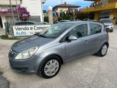 Opel Corsa 1.2 5 porte Club