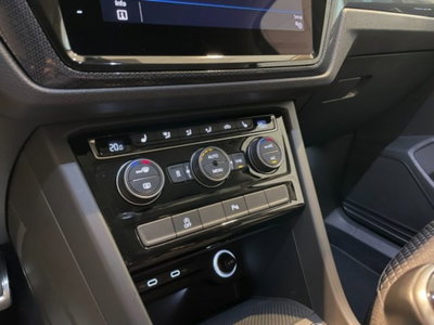 Volkswagen Touran 2.0 tdi Edition dsg (15)