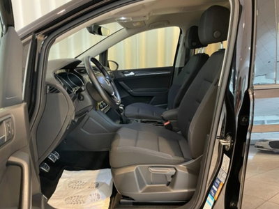 Volkswagen Touran 2.0 tdi Edition dsg (4)