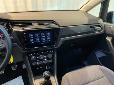 Volkswagen Touran 2.0 tdi Edition dsg (9)