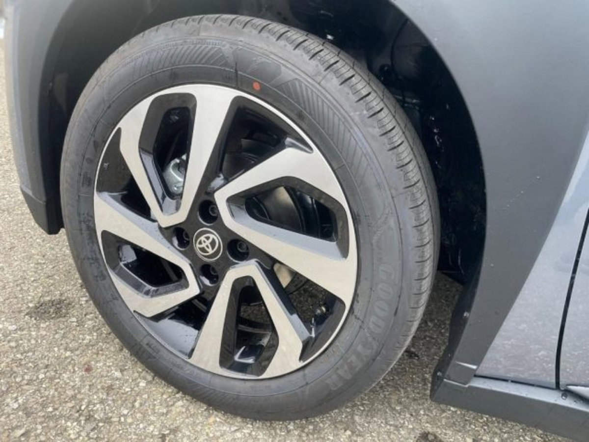 Toyota Aygo X 1.0 VVT-i 72 CV 5 porte Limited Air (12)