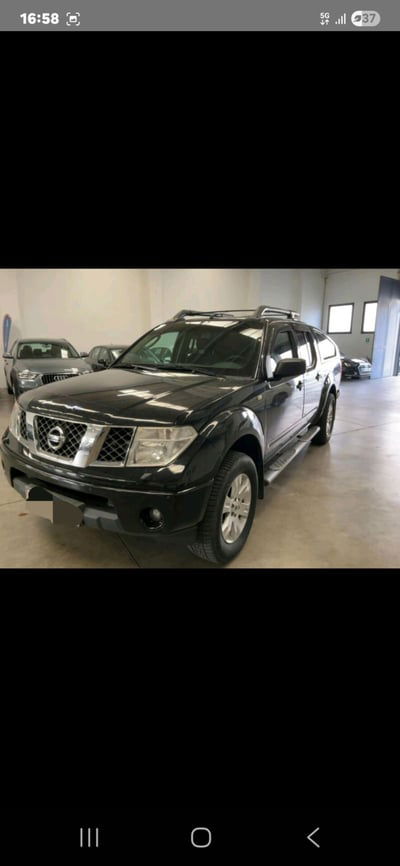 Nissan Navara 2.5 dCi 4 porte Double Cab Sport usato