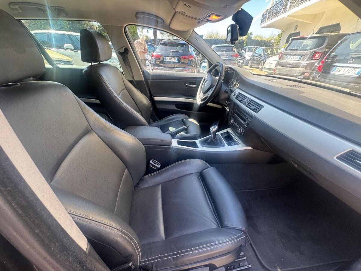 BMW Serie 3 Touring 320d cat  MSport (2)