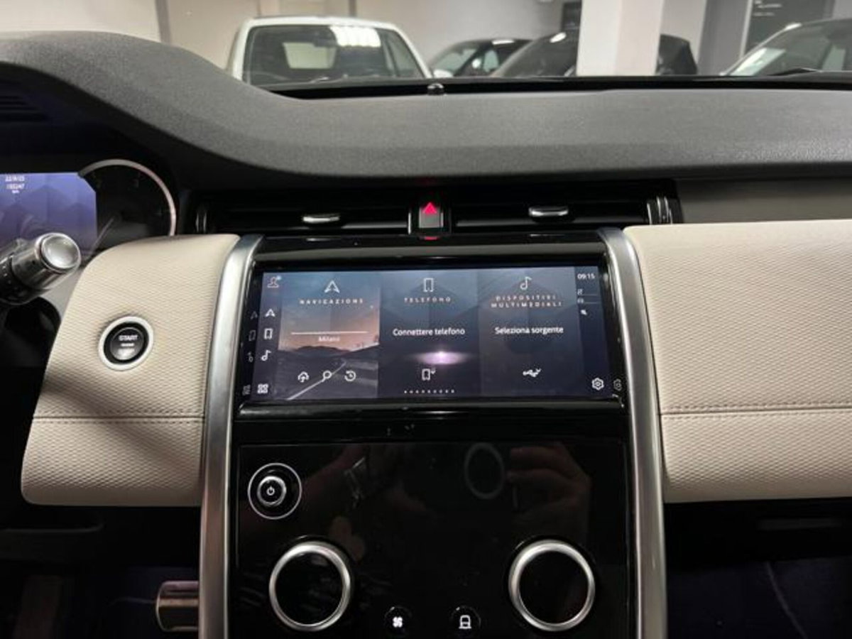 Land Rover Discovery Sport 2.0 TD4 204 CV AWD Auto R-Dynamic SE (13)