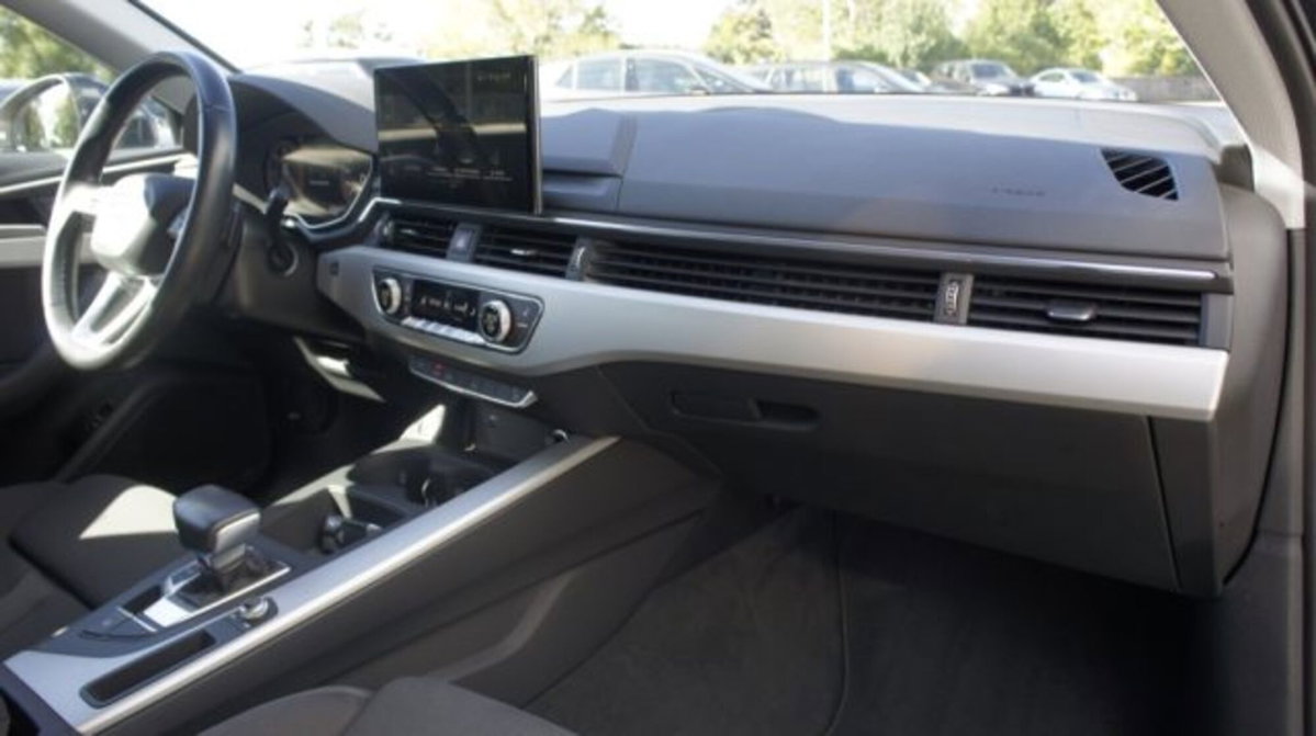 Audi A4 Avant 40 TDI S tronic Business (14)