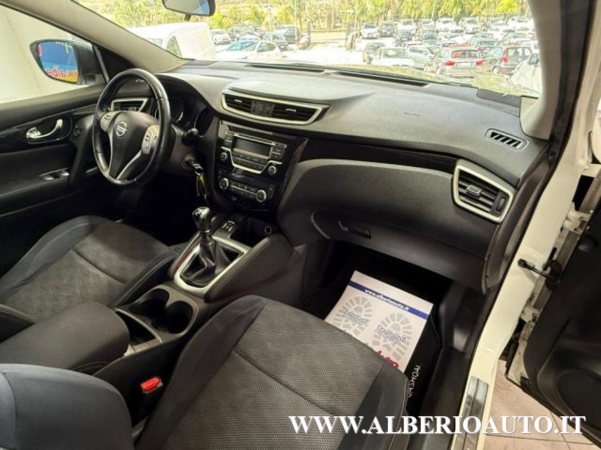 Nissan Qashqai 1.6 dCi 4WD Acenta (12)