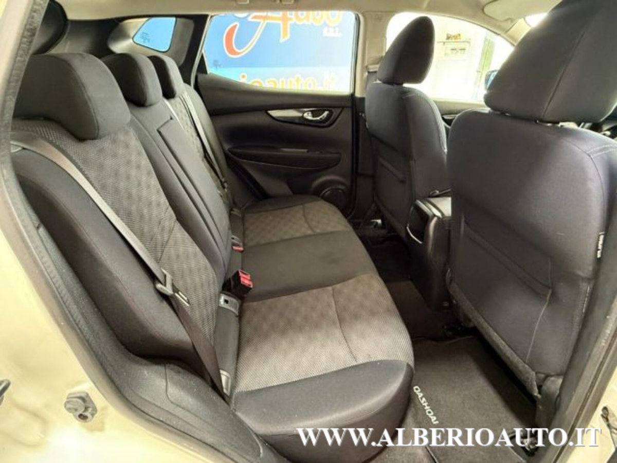 Nissan Qashqai 1.6 dCi 4WD Acenta (14)