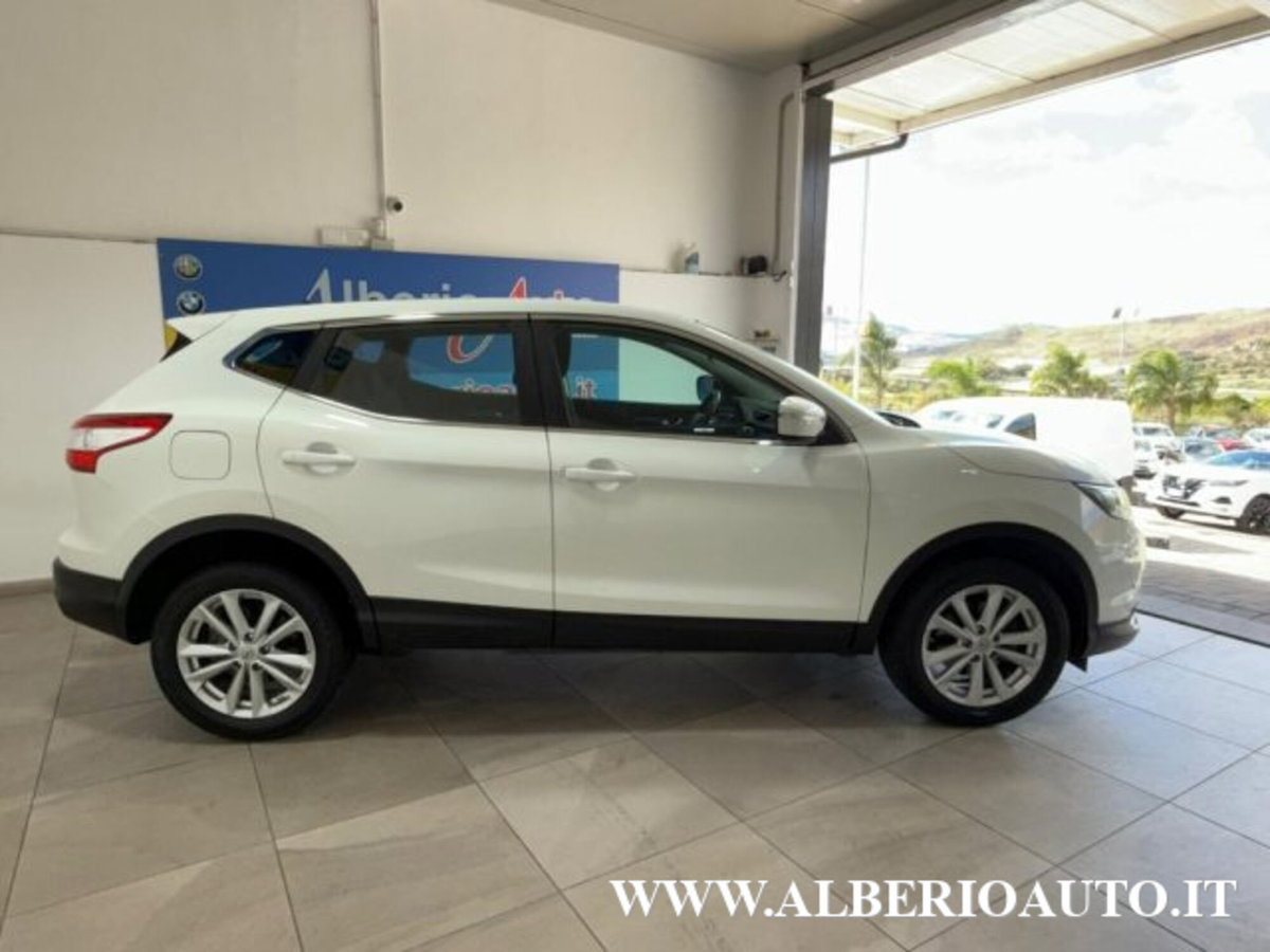 Nissan Qashqai 1.6 dCi 4WD Acenta (4)