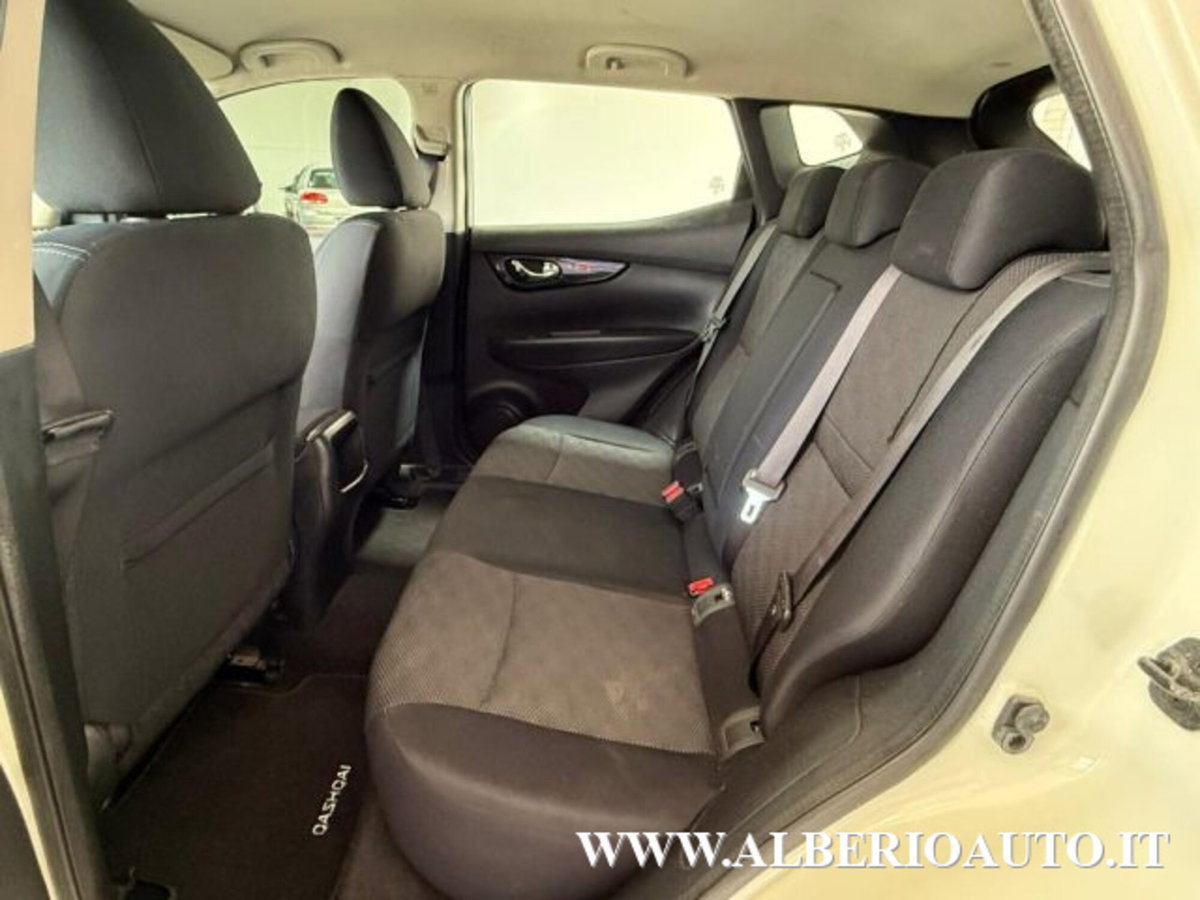 Nissan Qashqai 1.6 dCi 4WD Acenta (9)