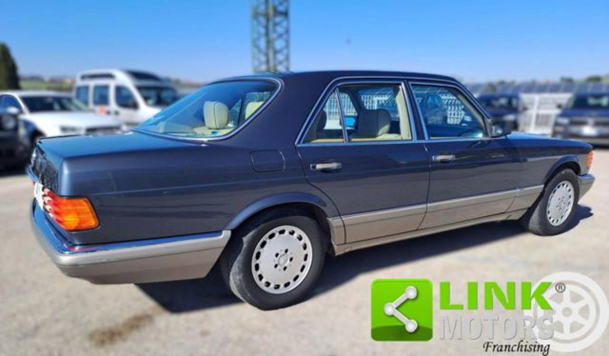 Mercedes-Benz 300 300 SE cat (10)