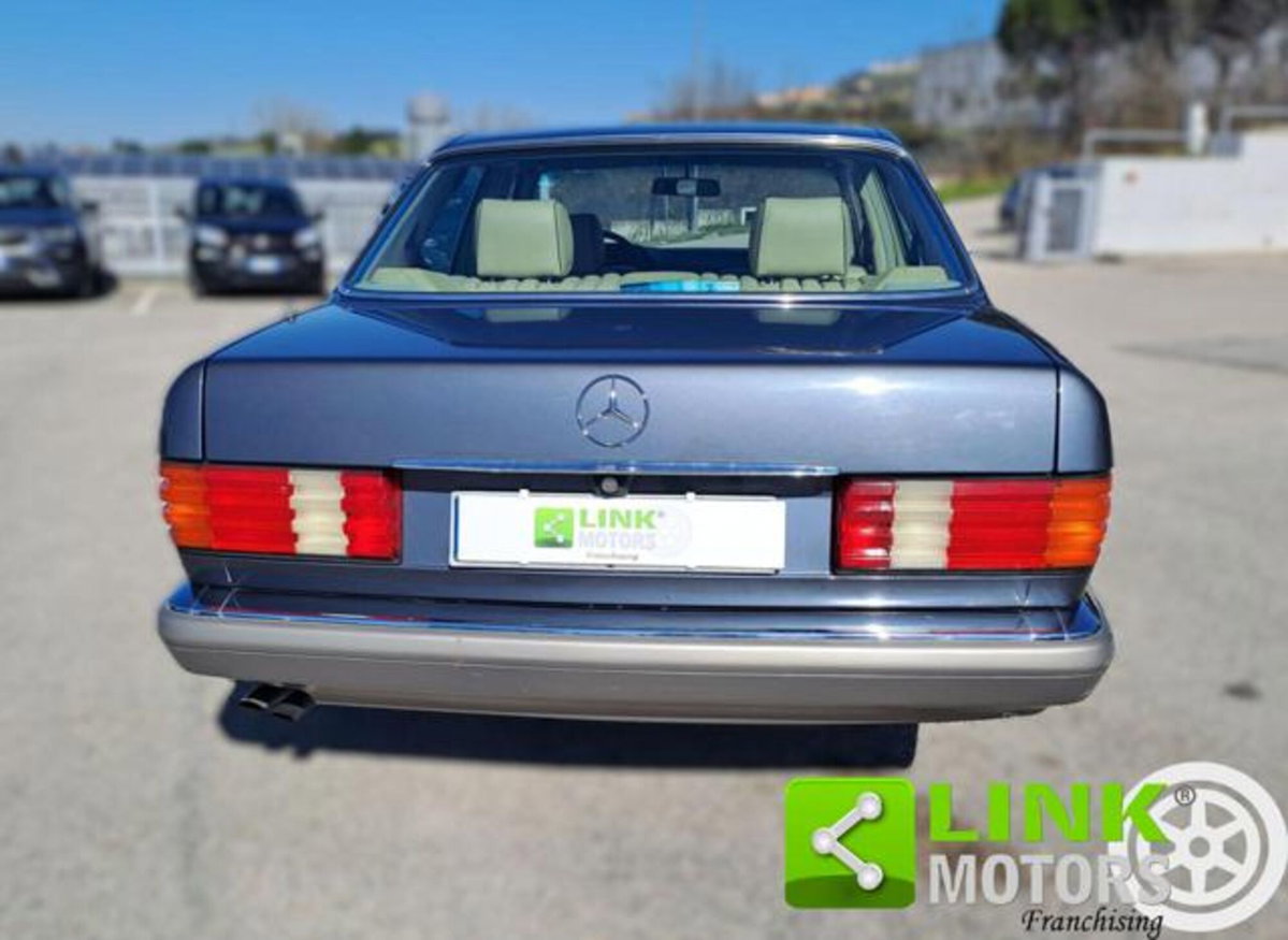 Mercedes-Benz 300 300 SE cat (12)