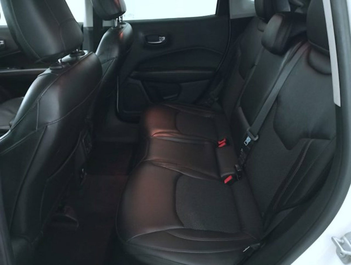 Jeep Compass 2.0 Multijet II 4WD Limited (12)