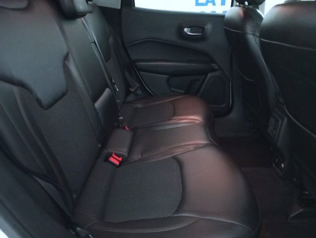 Jeep Compass 2.0 Multijet II 4WD Limited (14)