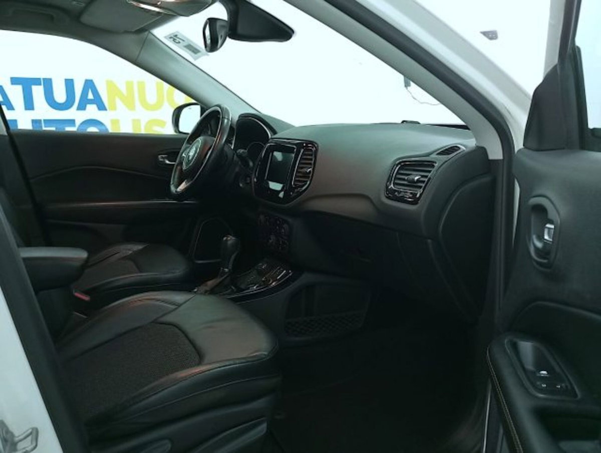 Jeep Compass 2.0 Multijet II 4WD Limited (15)