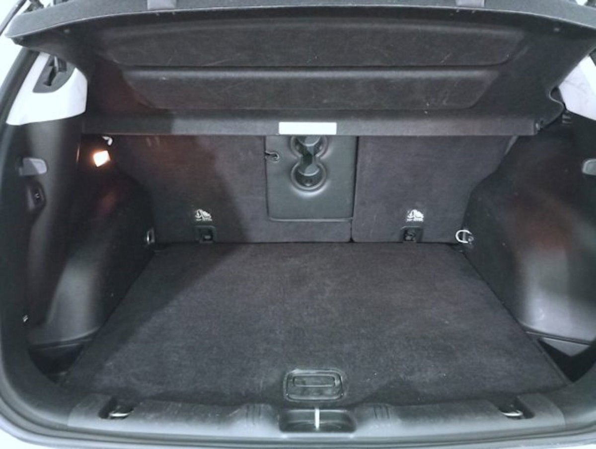 Jeep Compass 2.0 Multijet II 4WD Limited (16)