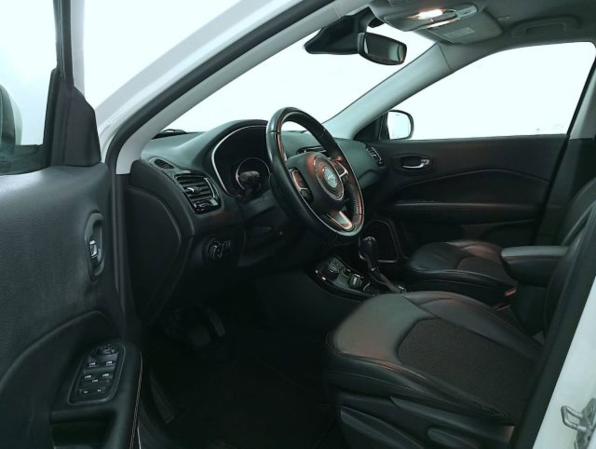 Jeep Compass 2.0 Multijet II 4WD Limited (7)