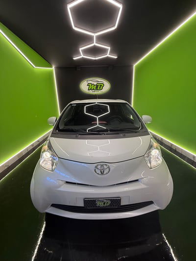 Toyota iQ 1.0 High Collection usata
