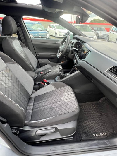 Volkswagen Taigo 1.0 tsi R-Line 115cv dsg (11)