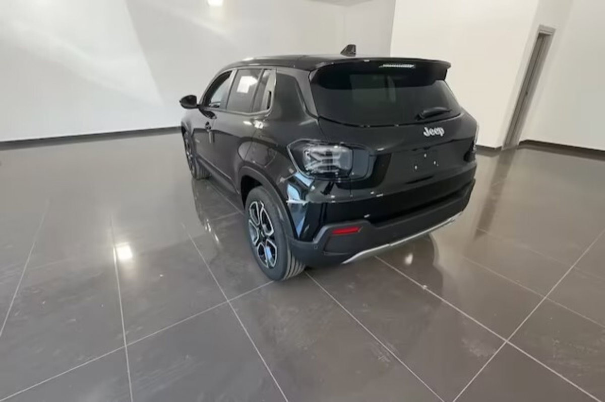 Jeep Avenger 1.2 turbo Summit fwd 100cv (2)