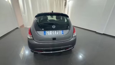 Lancia Ypsilon 1.0 FireFly 5 porte S&S Hybrid Gold Plus (5)