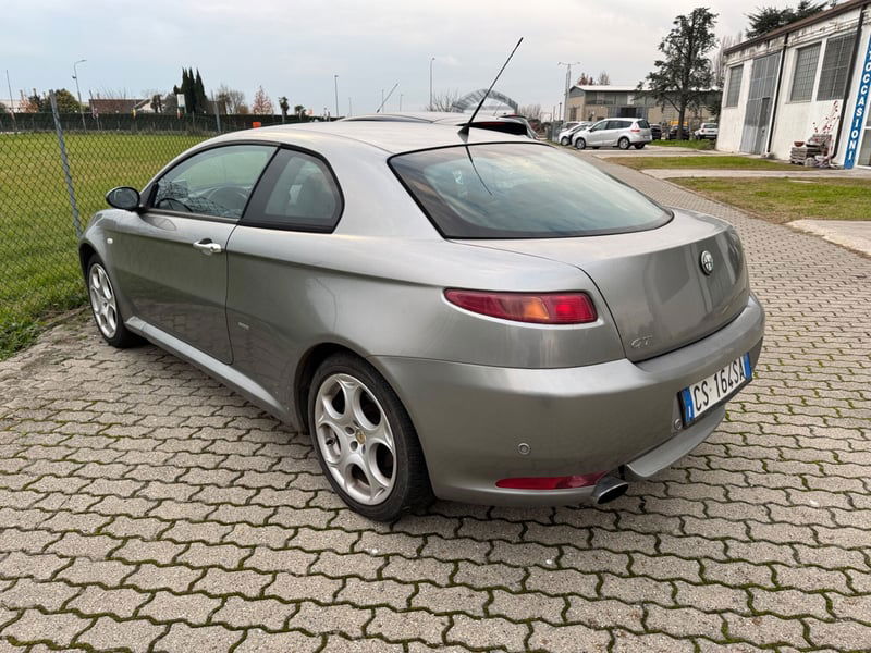 Alfa Romeo GT 1.9 MJT 16V Luxury