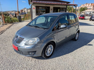 Lancia Musa 1.3 Mjt 95 CV DFN Gold (2)