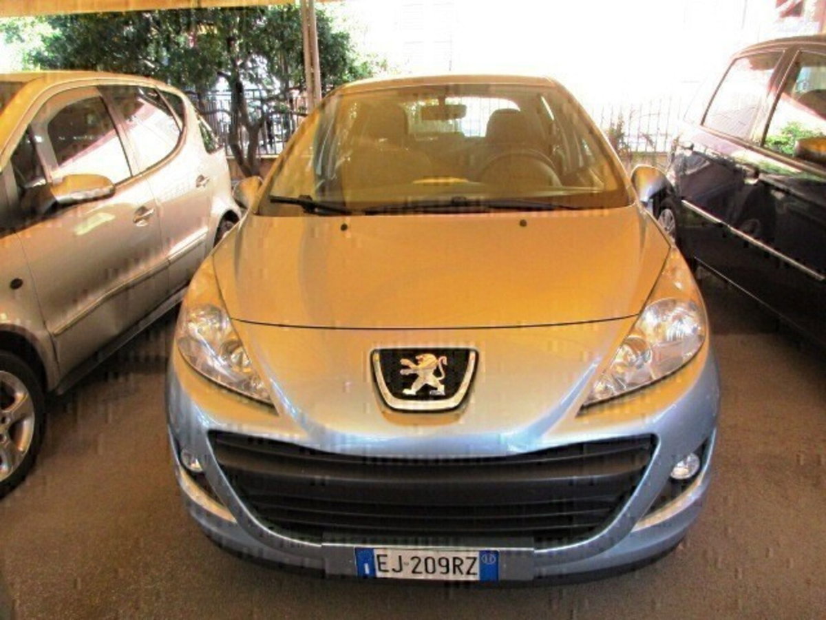 Peugeot 207 HDi 70CV 5p. Allure (3)