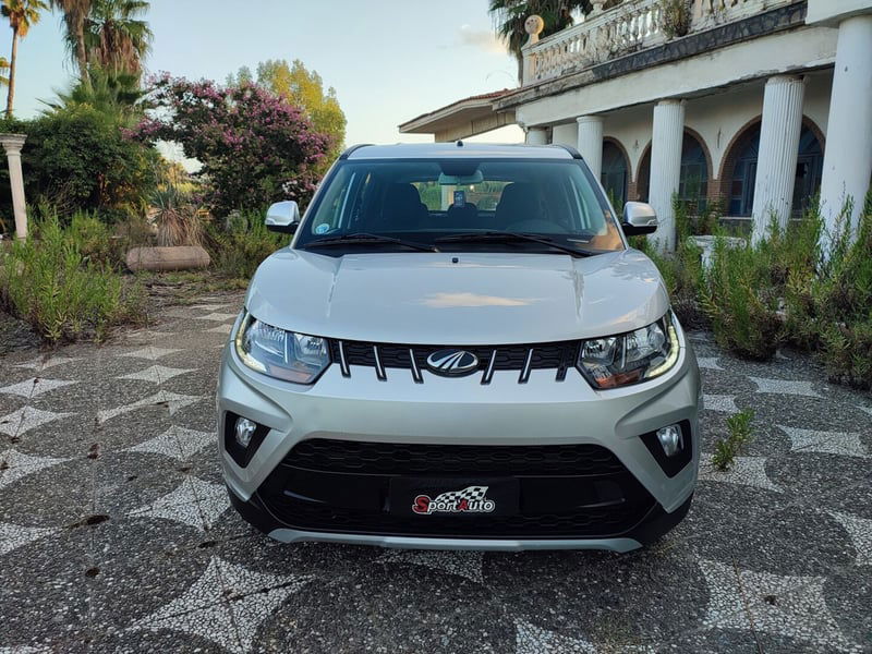 Mahindra KUV100 1.2 K8