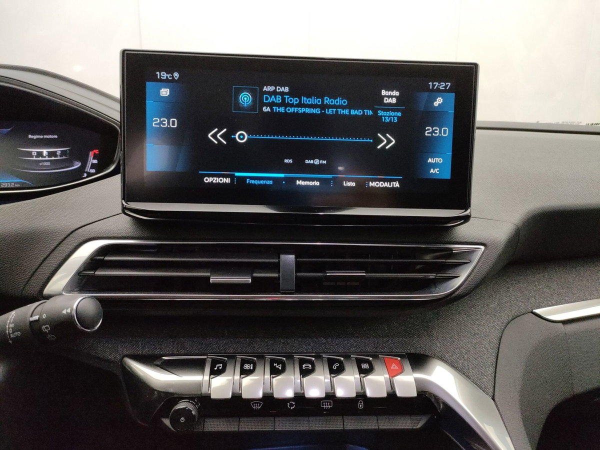 Peugeot 3008 PureTech Turbo 130 S&S Allure Pack (14)