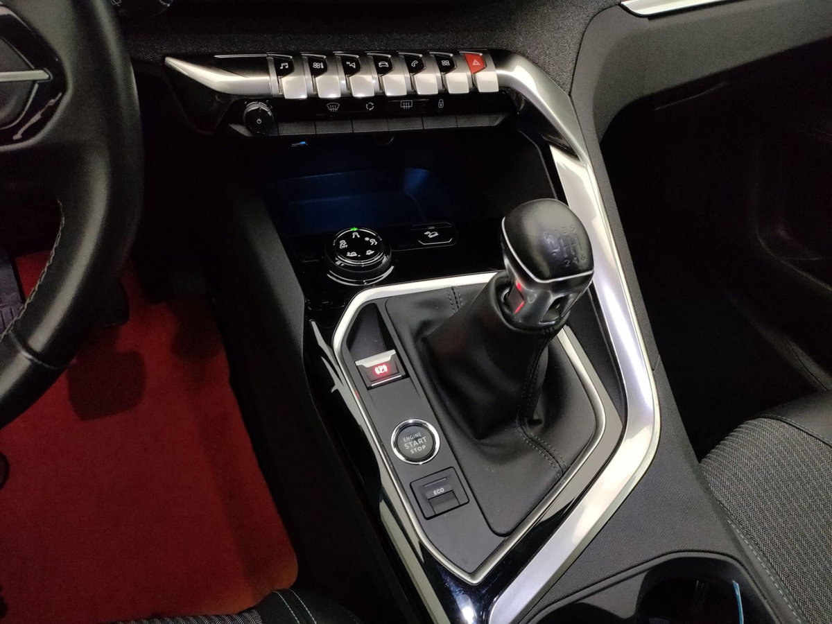 Peugeot 3008 PureTech Turbo 130 S&S Allure Pack (15)