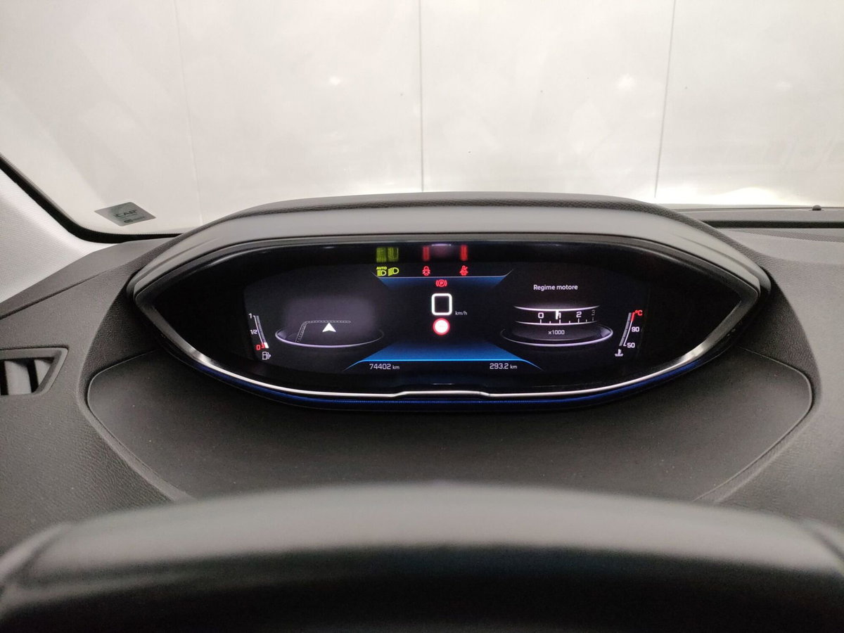 Peugeot 3008 PureTech Turbo 130 S&S Allure Pack (16)