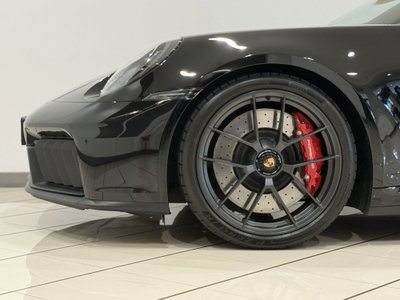 Porsche 911 Coupé 3.6 Carrera 4 GTS auto (7)