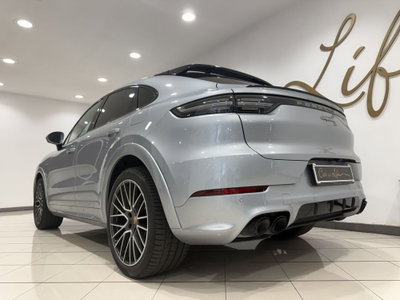 Porsche Cayenne Coupé 3.0 V6 E-Hybrid (12)