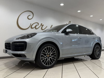 Porsche Cayenne Coupé 3.0 V6 E-Hybrid (2)