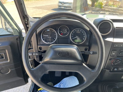 Land Rover Defender 110 2.4 TD4 CrewCab S (14)