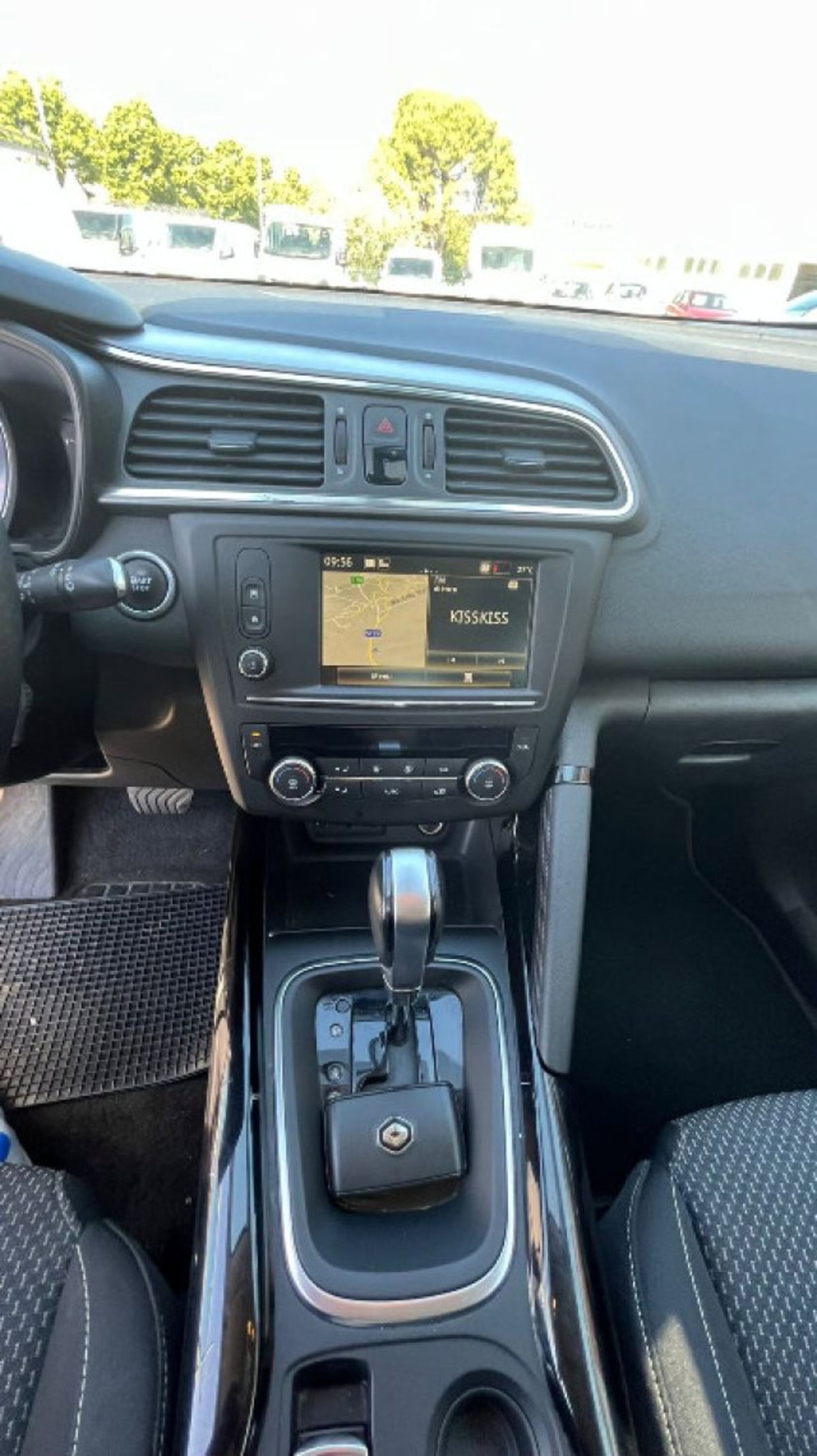 Renault Kadjar 8V 110CV EDC Energy Zen (10)