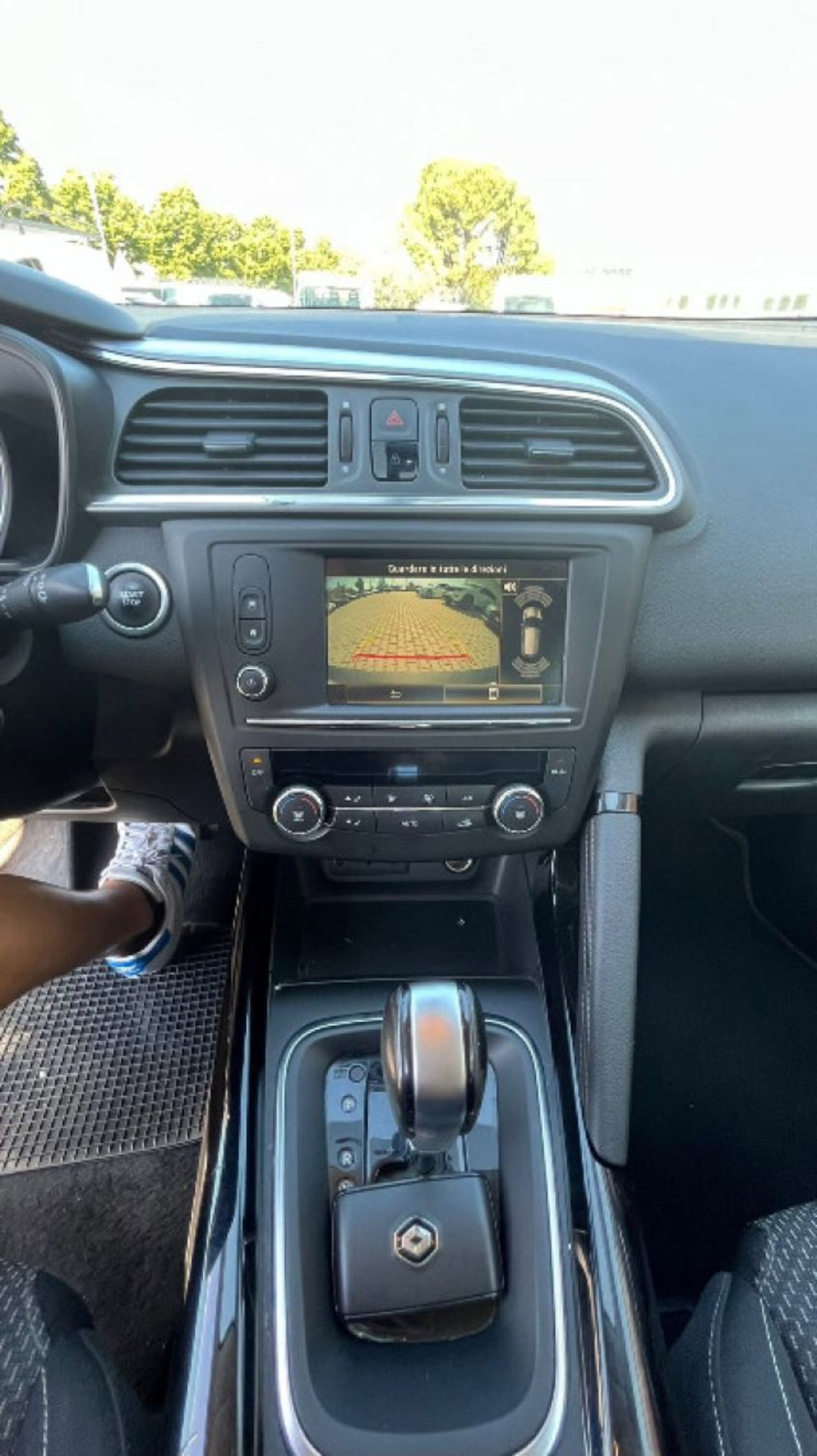 Renault Kadjar 8V 110CV EDC Energy Zen (11)