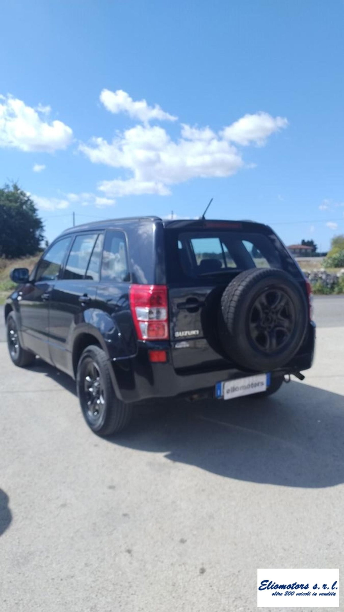 Suzuki Grand Vitara 1.9 DDiS 5 porte Crossover (7)