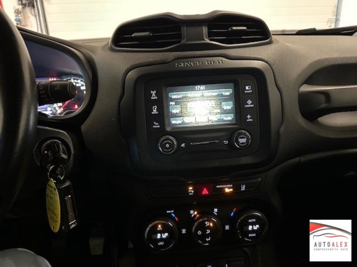 Jeep Renegade 1.6 Mjt 120 CV Limited (10)