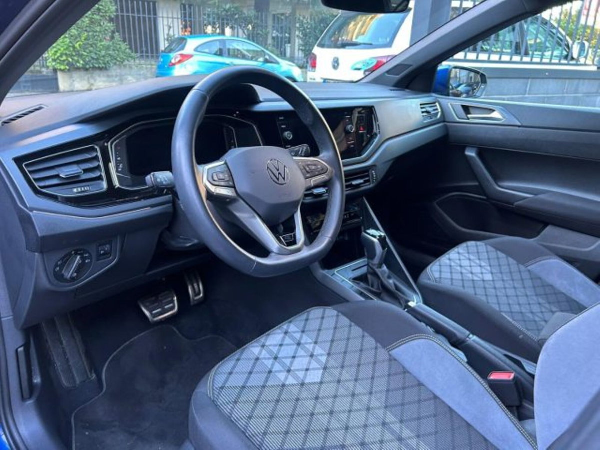 Volkswagen Polo 1.0 TSI 110 CV DSG R-Line (6)