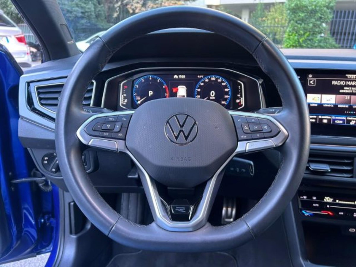 Volkswagen Polo 1.0 TSI 110 CV DSG R-Line (9)