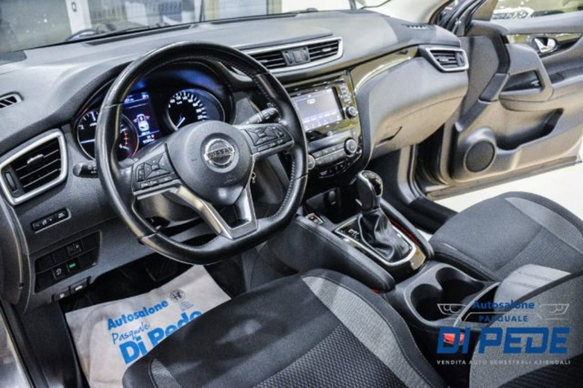 Nissan Qashqai 1.5 dCi 115 CV DCT Business (16)