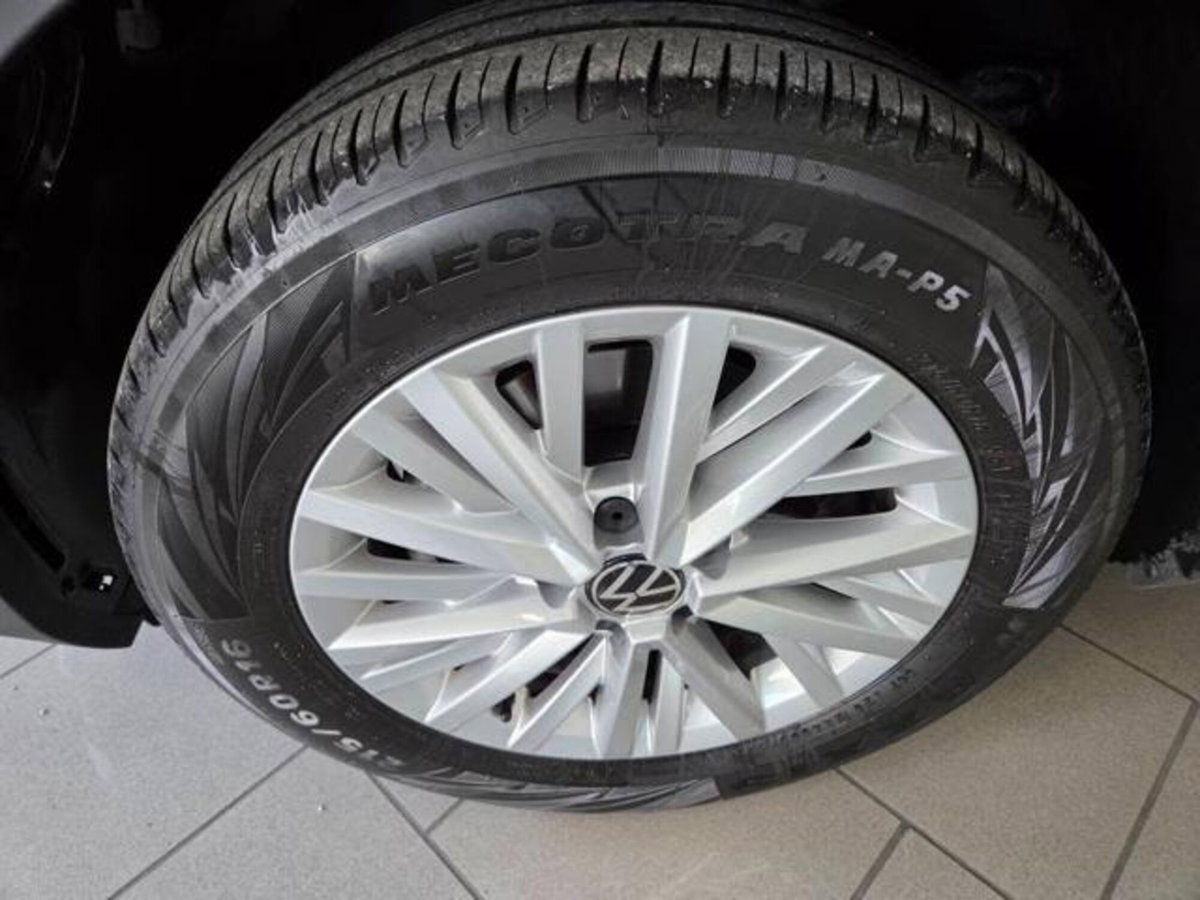 Volkswagen T-Roc 1.0 TSI Life (12)