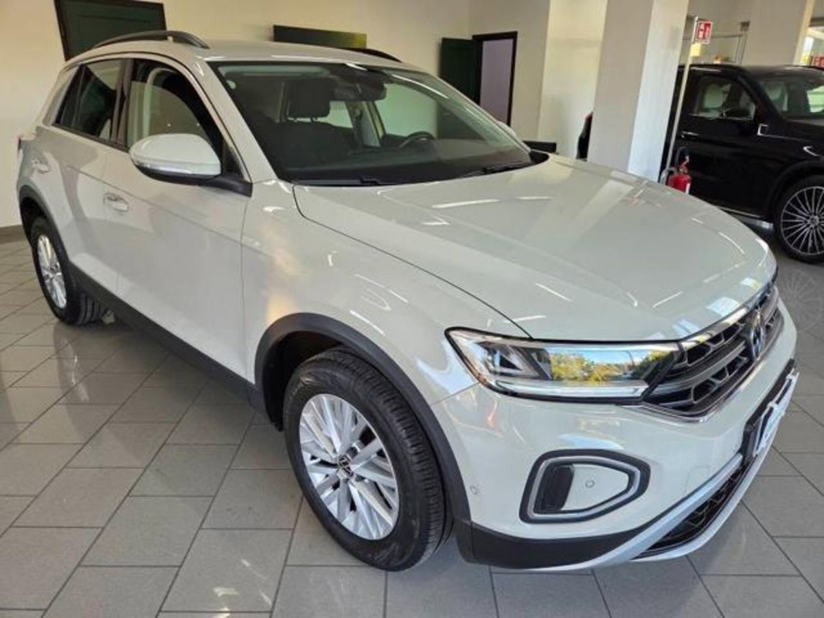 Volkswagen T-Roc 1.0 TSI Life (13)