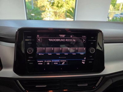 Volkswagen T-Roc 1.0 TSI Life (17)