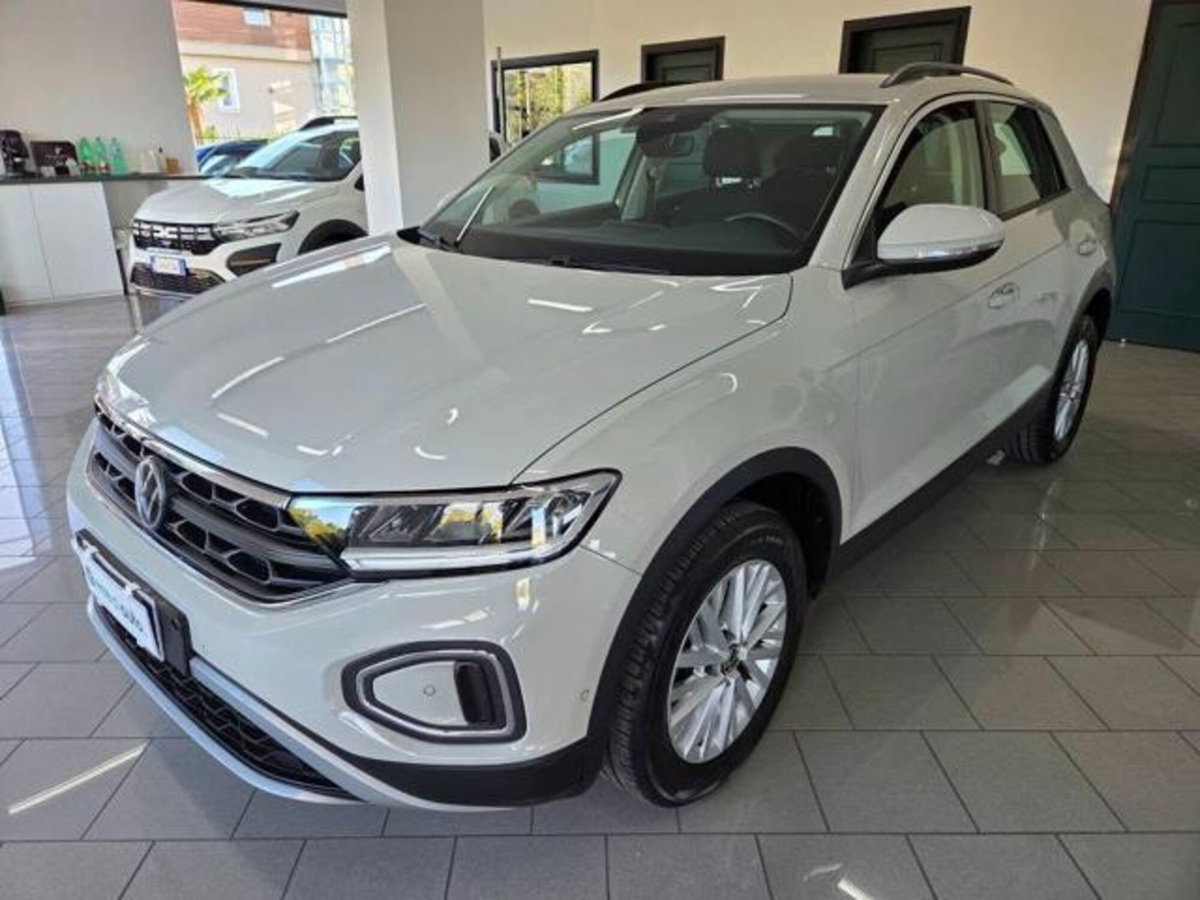 Volkswagen T-Roc 1.0 TSI Life (7)