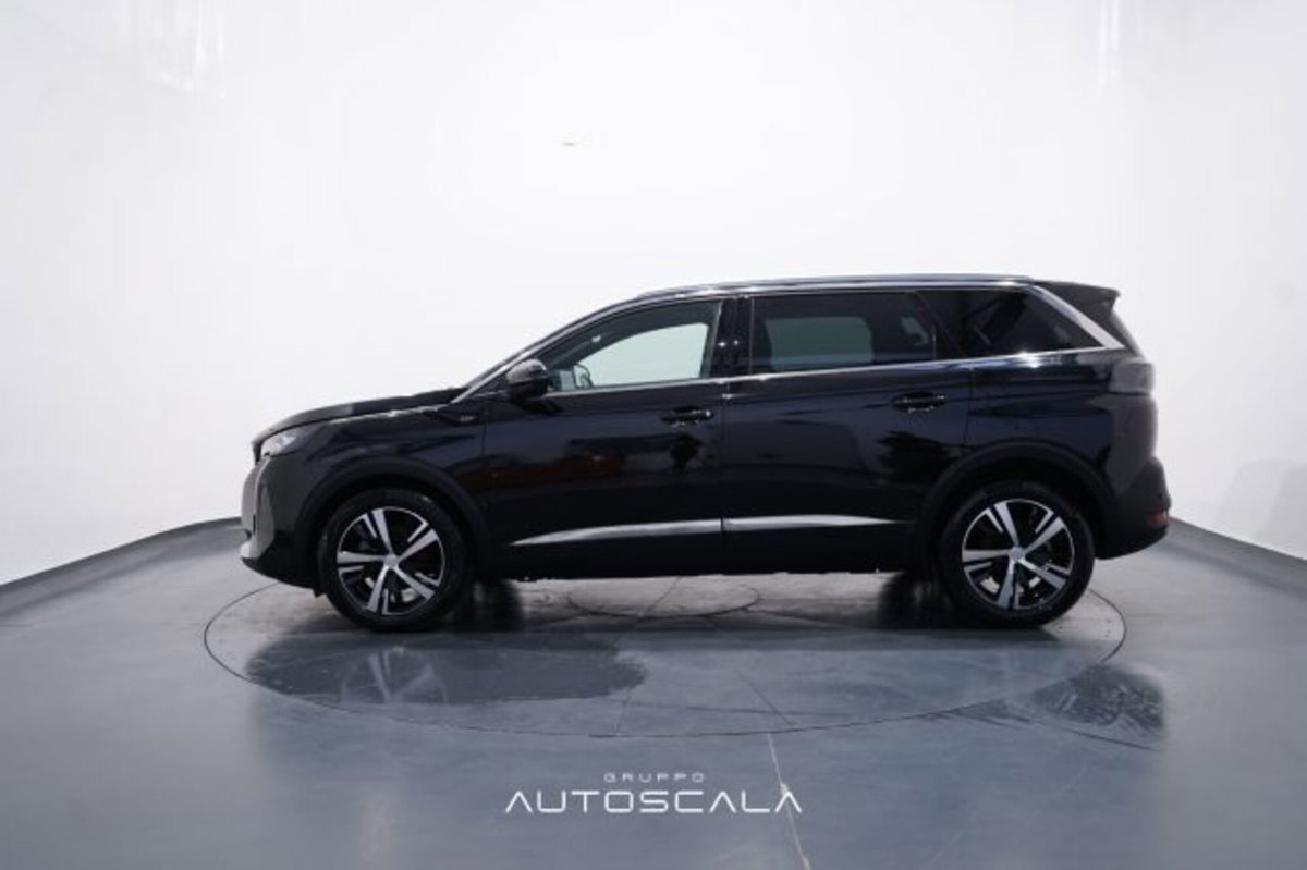 Peugeot 5008 PureTech Turbo 130 S&S EAT8 GT (3)