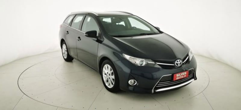 Toyota Auris Station Wagon 1.D-4D Lounge