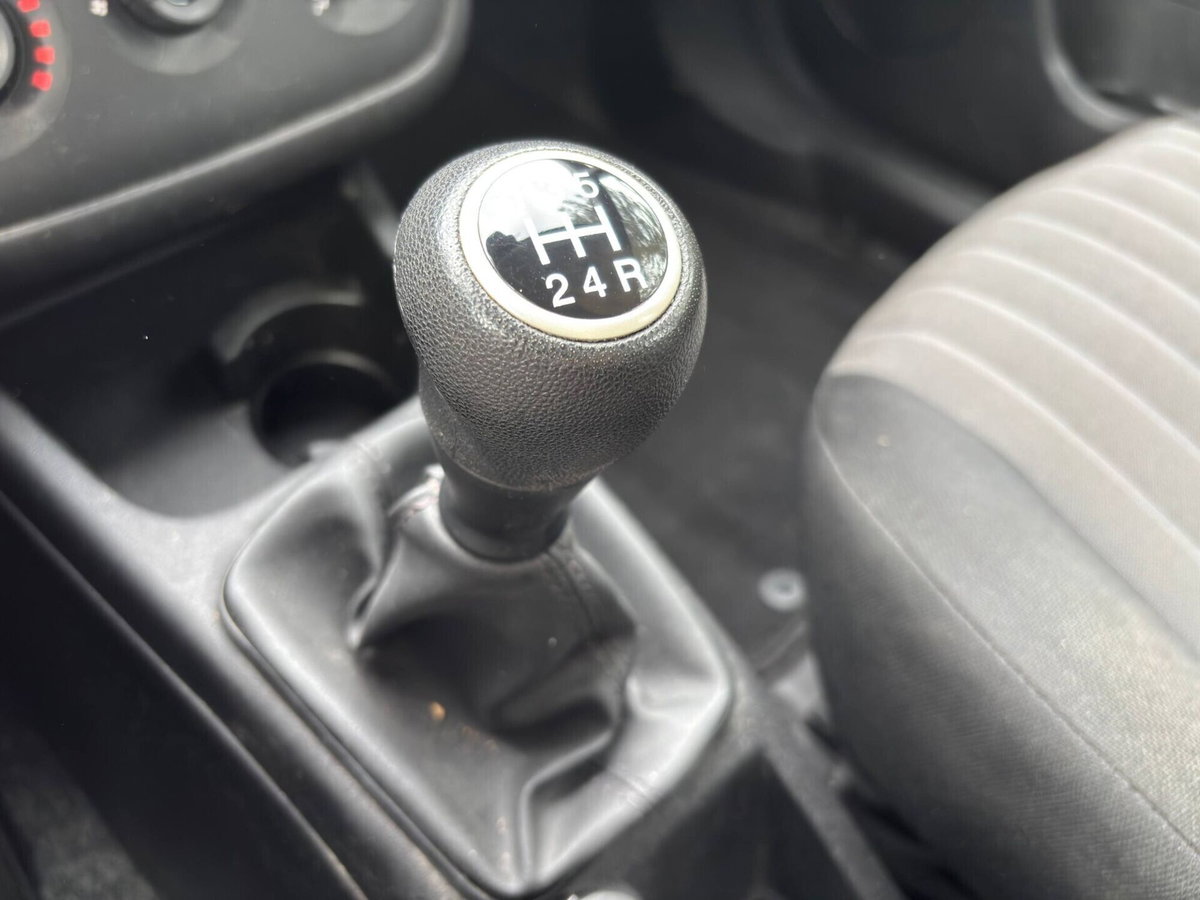 Fiat Punto 1.3 MJT II S&S 95 CV 5 porte Street (12)