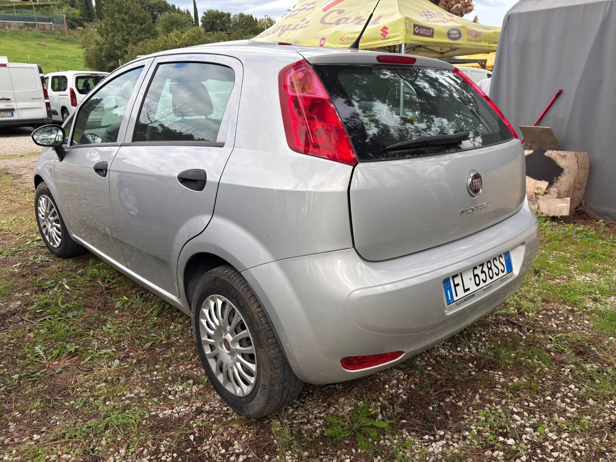 Fiat Punto 1.3 MJT II S&S 95 CV 5 porte Street (4)